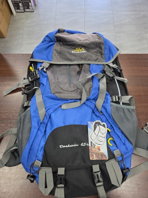Plecak turystyczny trekkingowy 70 L - lekki, wodoodporny, wiele kieszeni, komfortowy